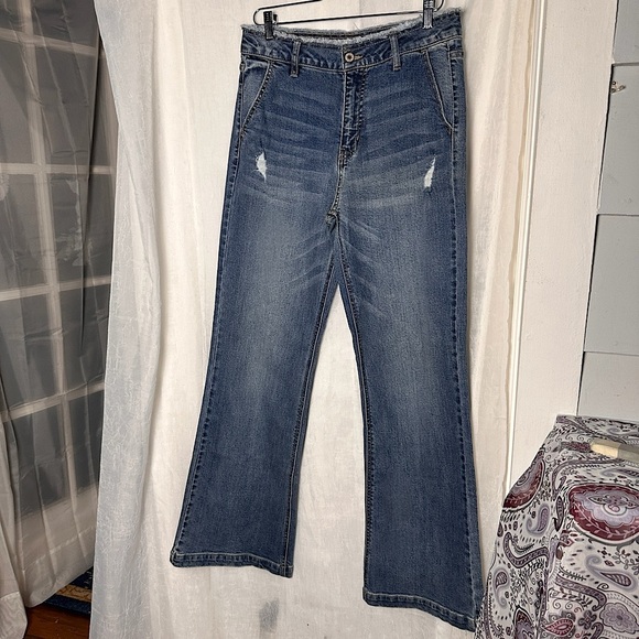 Kancan Distressed High Waist Flare Leg Bell Bottom Denim Stretchy Jeans - Picture 14 of 14